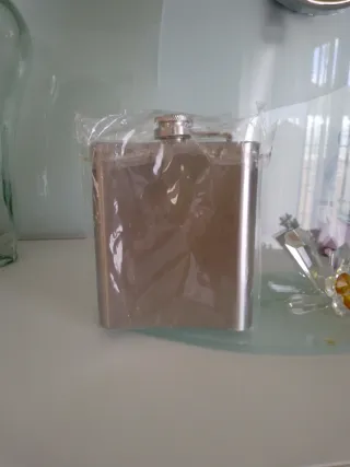 Petaca de acero inoxidable