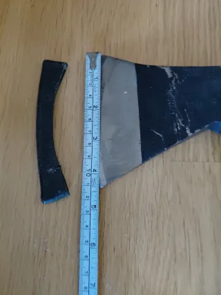 Hacha de mano amarilla y negra 1 kgr