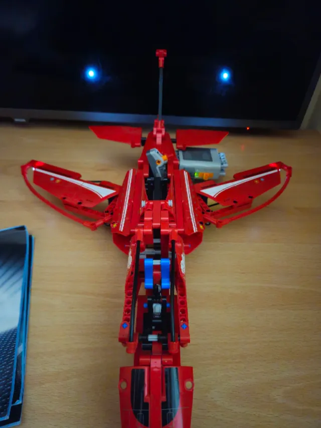 LEGO Technic 9394 areo con lego 8293 power fuction