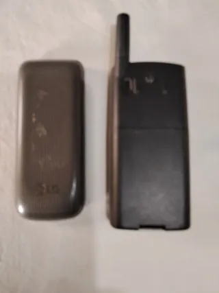 Lote 2 Teléfonos Móviles Ericsson y LG