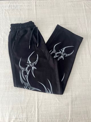 Pantalón Trapstar Negro con Diseño Tribal