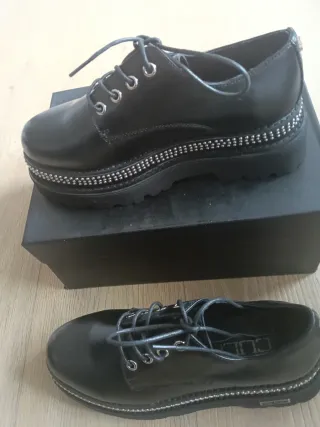 Zapatos Cult charol negros