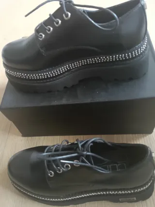 Zapatos Cult charol negros