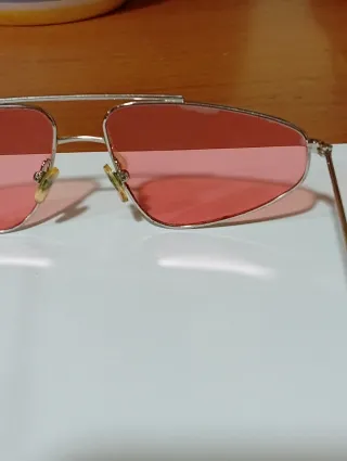 Occhiali da sole vintage rosa e argento