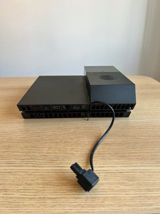 Consola Sony PS4 Negra 1 TB