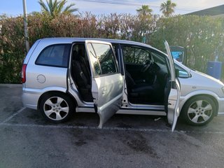 Opel Zafira 2004