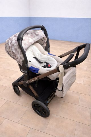 Passeggino Jané Muum con ovetto e seggiolino auto