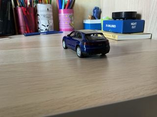 Porsche Macan a escala