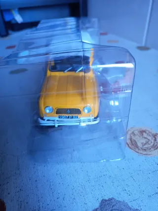 Renault 4 Furgón 1/24