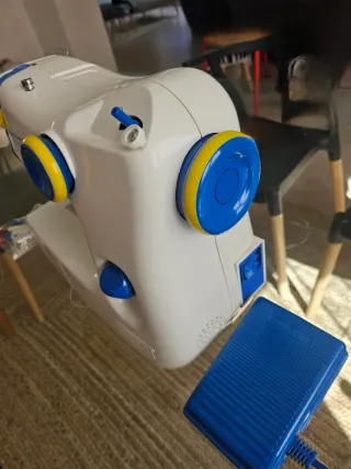 Máquina de coser eléctrica IKEA