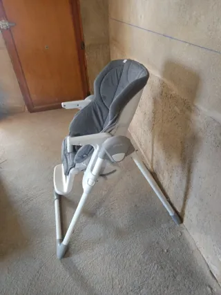 Trona para bebé gris
