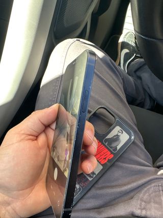 iPhone 12 Negro/Azul Marino 79% Batería