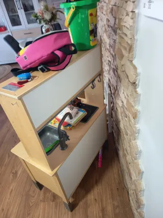 Cocinita infantil con silla