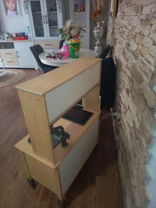 Cocinita infantil con silla