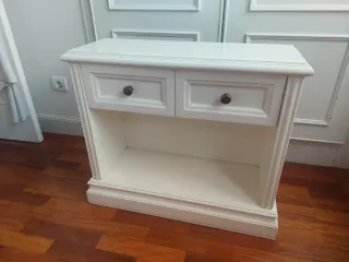Mesilla de noche blanca de madera