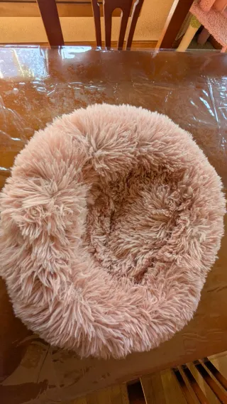 Cama para gato rosa de poliéster