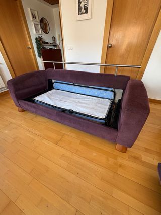 Sofá cama 2 plazas morado