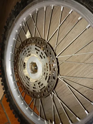 Rueda Delantera Suzuki RM 125 95