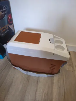 Nevera termoelectrica portátil 15L - Nueva 12v/220