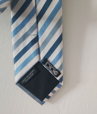 T357. Corbata DOC seda rayas azul y blanco