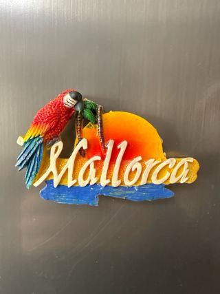 Imán Mallorca Loro Atardecer