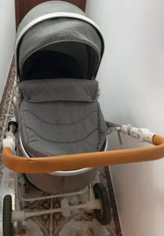 Silla de coche para bebé gris