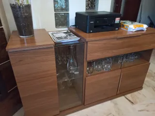 Aparador de salón madera y cristal