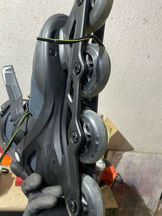 Patines en línea negros