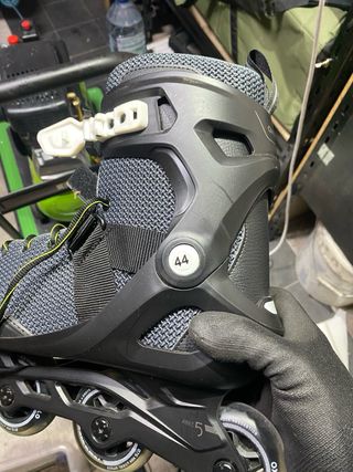 Patines en línea negros