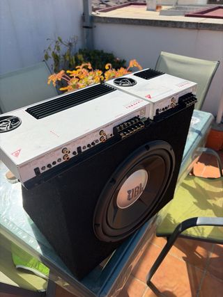 Altavoz Subwoofer JBL Negro + Etapas de potencia