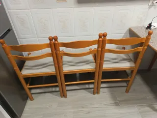 Mesa y 3 Sillas Cocina Madera