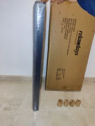 Banco almacenaje acolchado SIN USAR