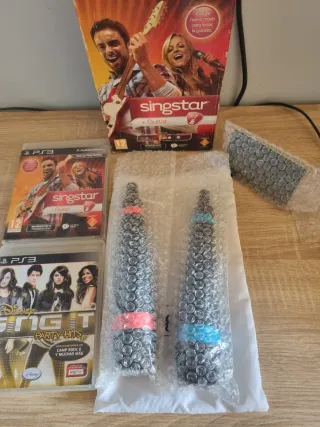 Singstar PS3: 2 Juegos + Micrófonos Inalámbricos