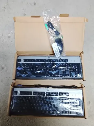 2 Teclados HP y Ratones