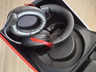 Auriculares HyperX Negro/Rojo Casi Nuevos