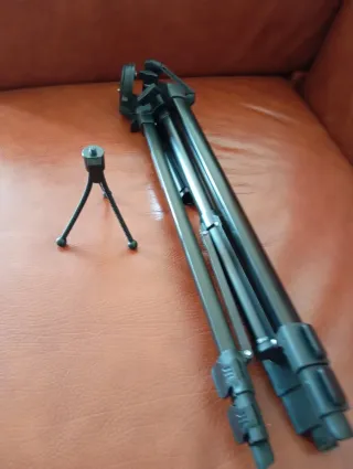 Trípode para cámara con funda