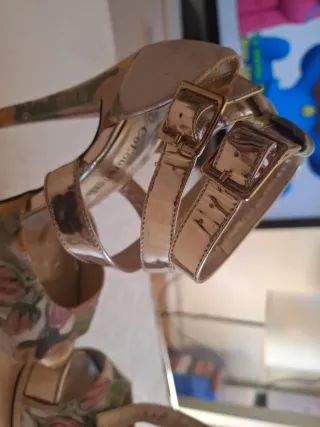 Zapatos de tacón Colourcherie talla 35