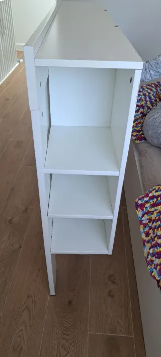 Cabecero con 2 mesitas y almacenaje