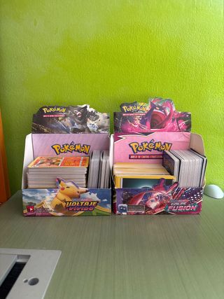 Cartas Pokémon: Voltaje Vívido y Golpe Fusión