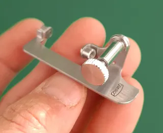 CORRECTOR DE PARALAJE PARA CÁMARAS 8mm MARCA ARCO