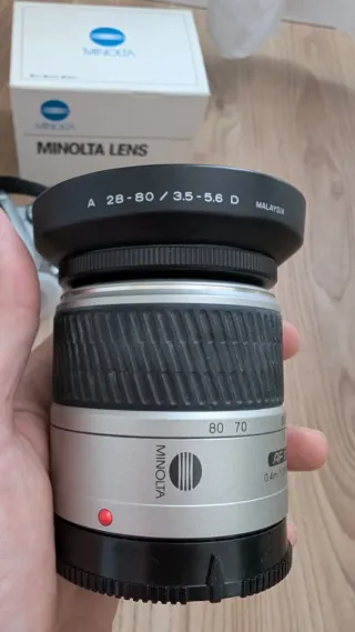 Cámara Minolta Maxxum 5 + Objetivo 28-80mm