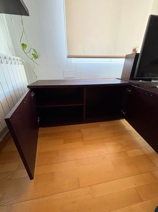 Mueble de salón de madera