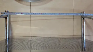 Estantería baño metal 2 baldas con toallero.