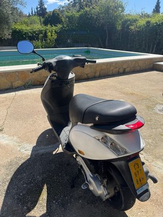 Piaggio Zip 49cc