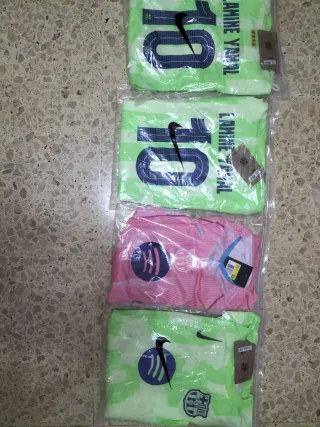 Conjuntos de pantalón y camiseta de Lamine Yamal