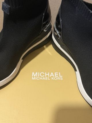 Botines Michael Kors Negros