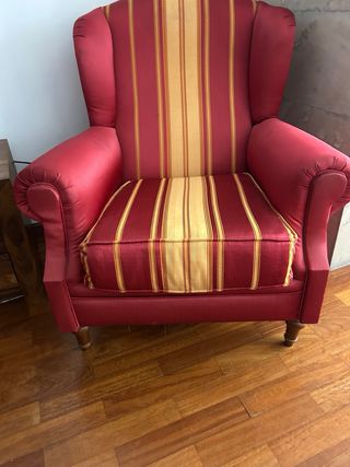 Sillón orejero tela rayas rojo y amarillo