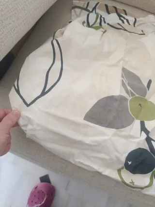 Divano a 2 posti beige, fodere sfoderabili e regali