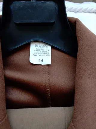 Conjunto Chaqueta y Pantalón Marrón