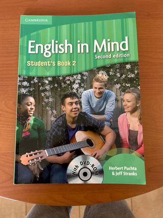 English in Mind 2  Student’s book 2 with DVD...